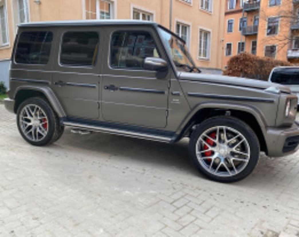 Mercedes-AMG G 63: 4