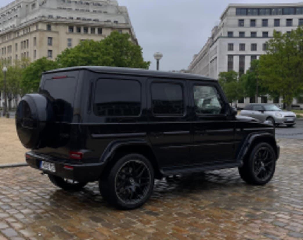 Mercedes-AMG G 63: 12