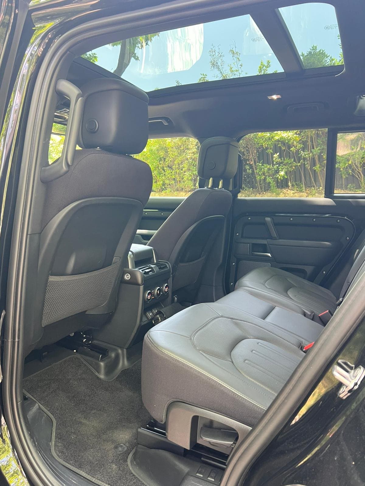 Land Rover Defender V8: 4