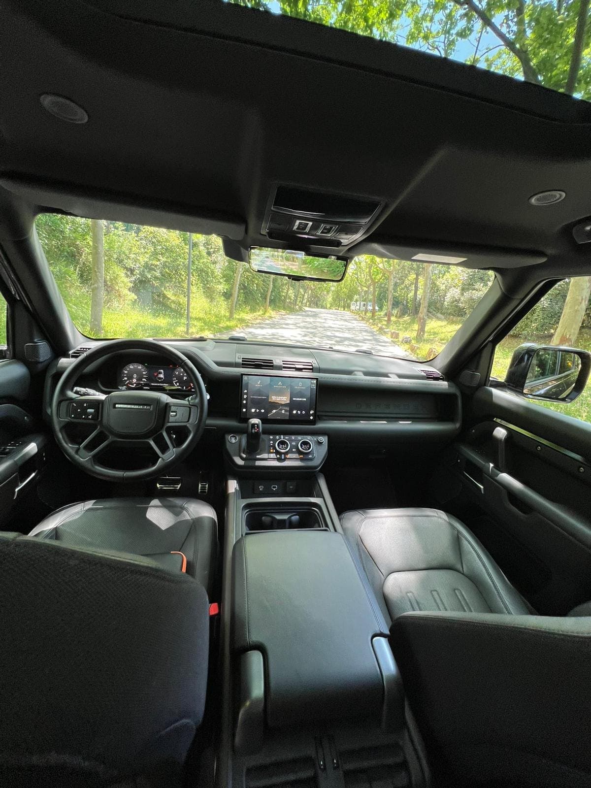 Land Rover Defender V8: 5