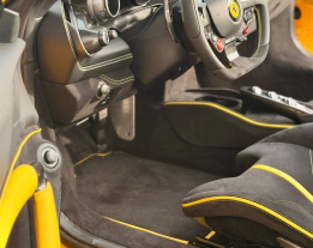 Ferrari F8 Spider: vue 1