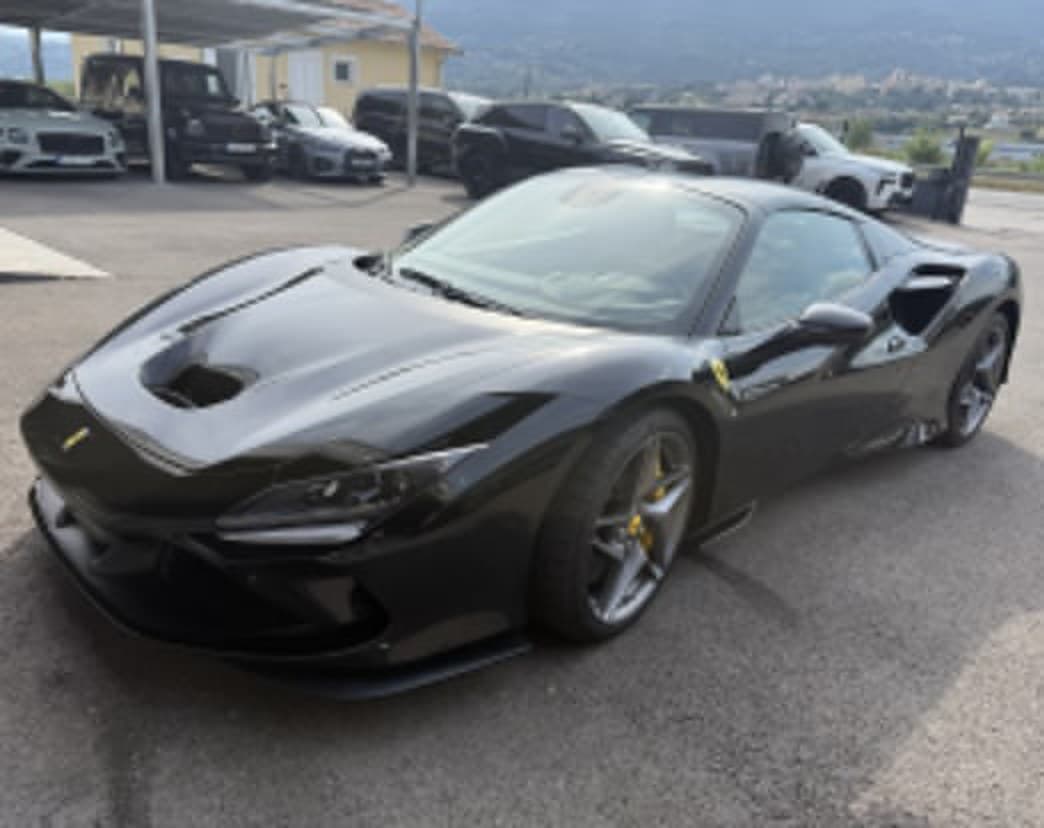 Ferrari F8 Spider: 6