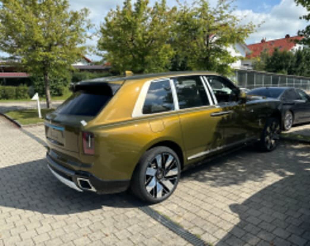 Rolls-Royce Cullinan Series II: vue 1