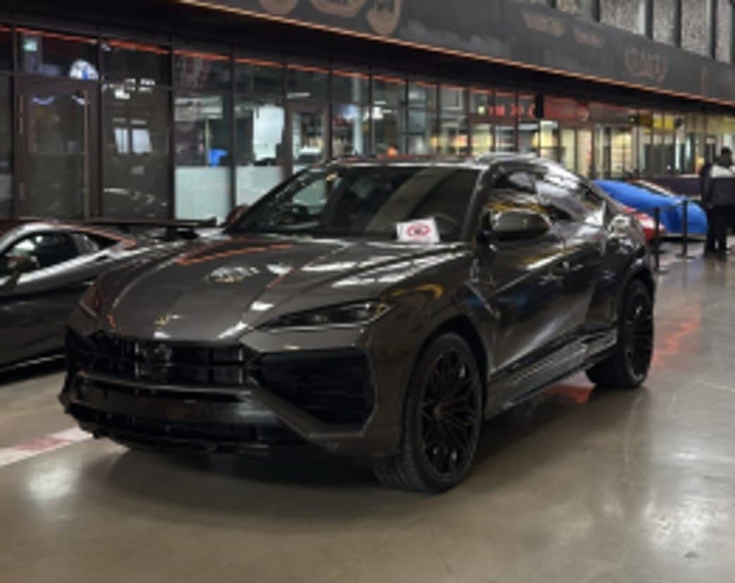 Lamborghini Urus Performante: 4