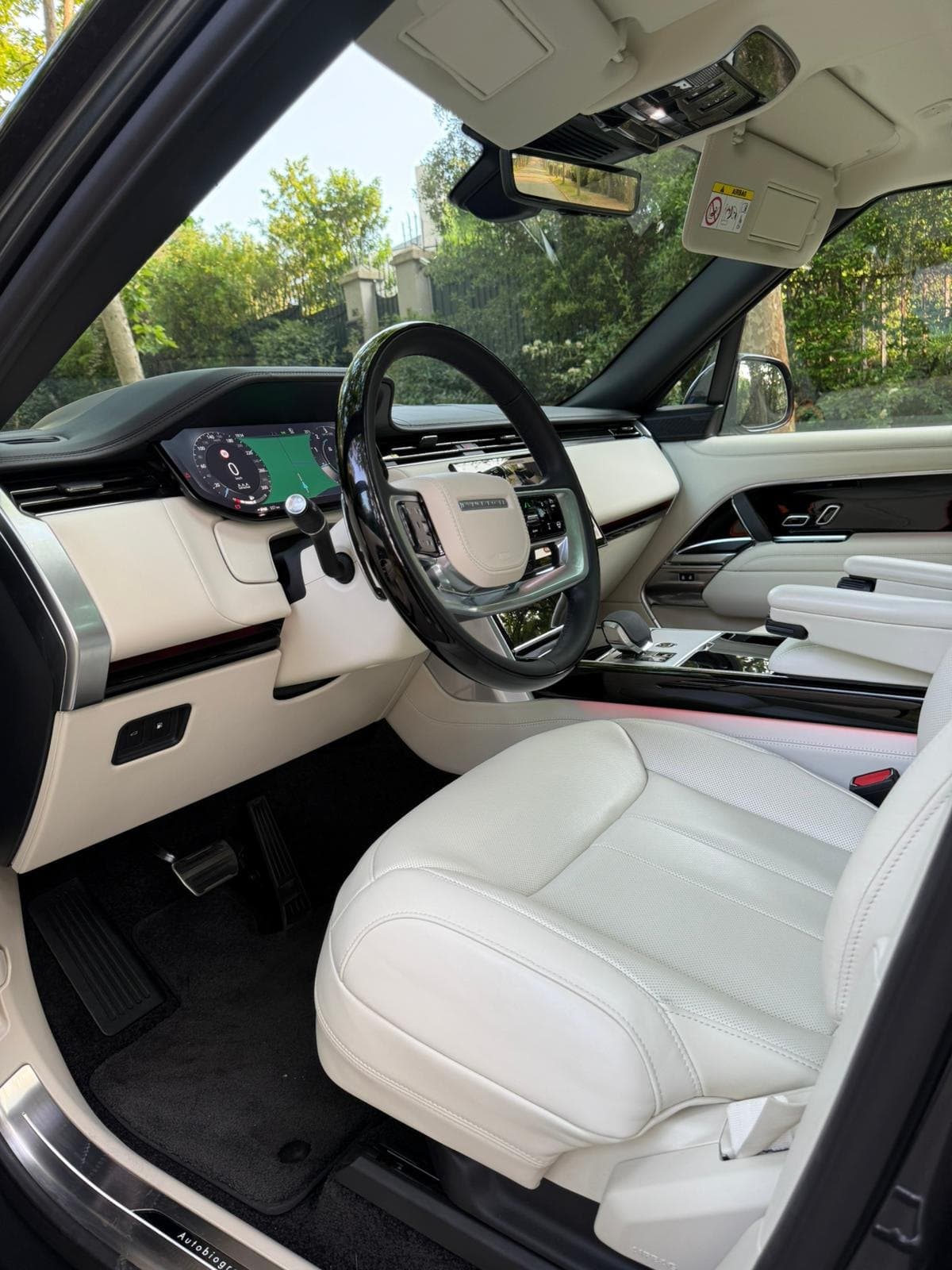 Range Rover Autobiography LWB: 7