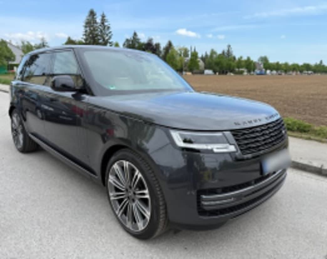 Range Rover Autobiography LWB: 10