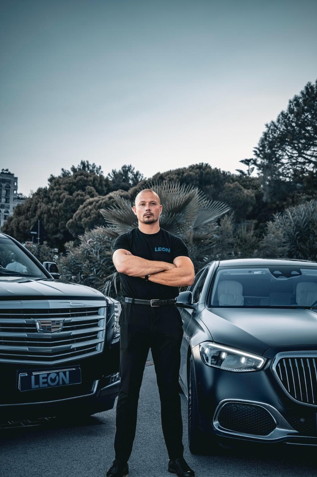 Cadillac Escalade ESV Platinum: 16