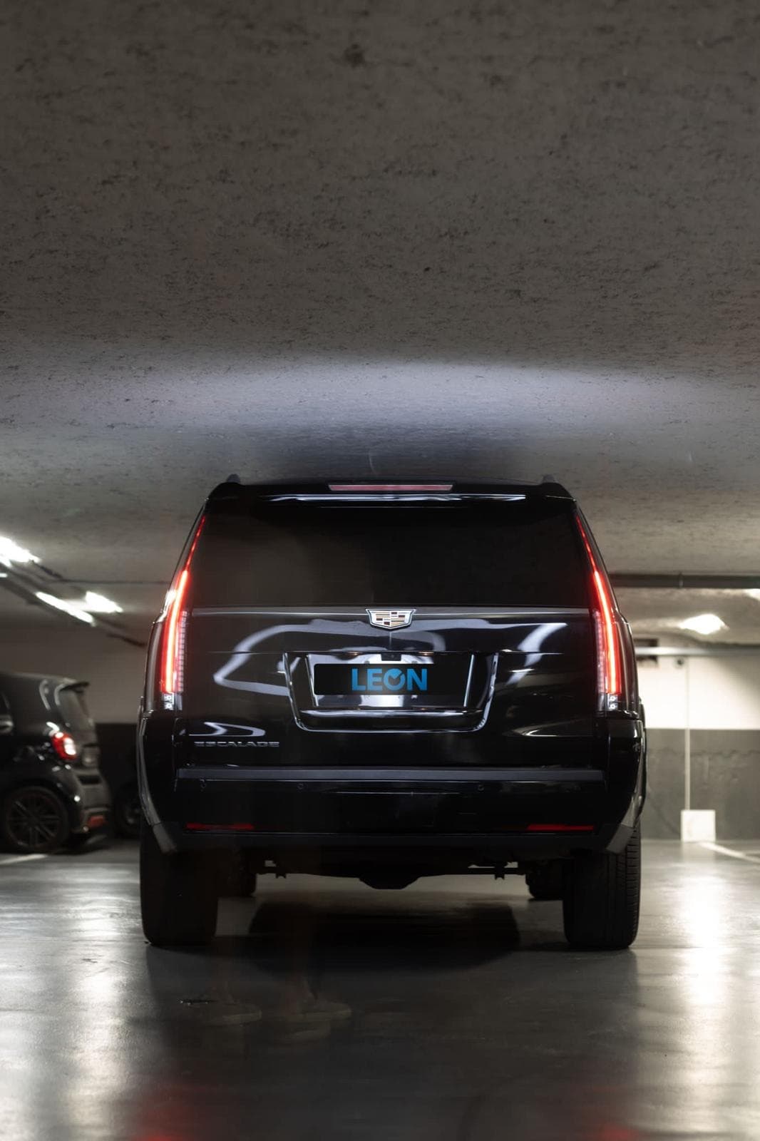Cadillac Escalade ESV Platinum: 5
