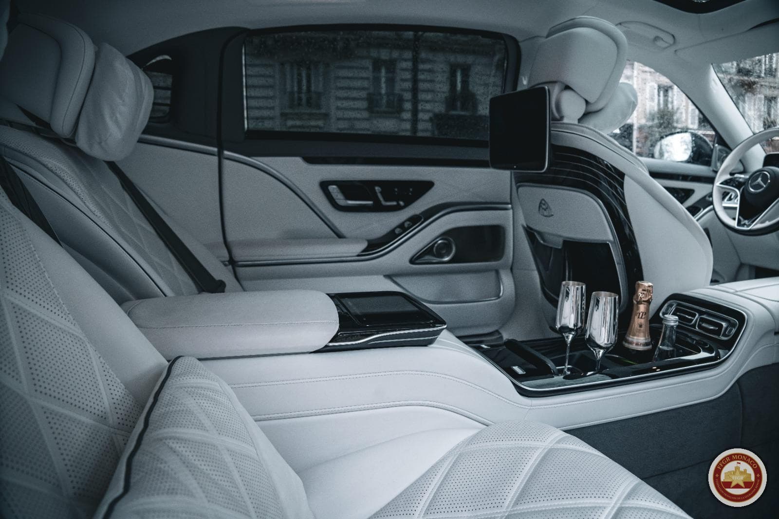 Mercedes-Maybach S 680 — detail