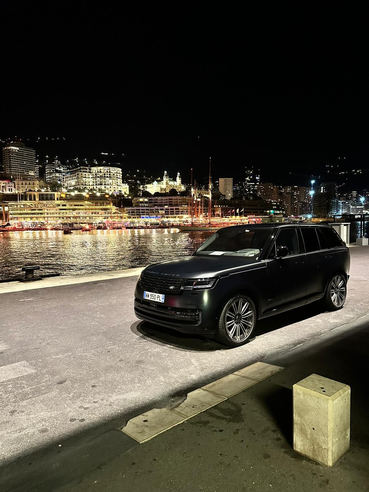 Range Rover aéroport Genève Cointrin Monaco transfert VIP chauffeur
