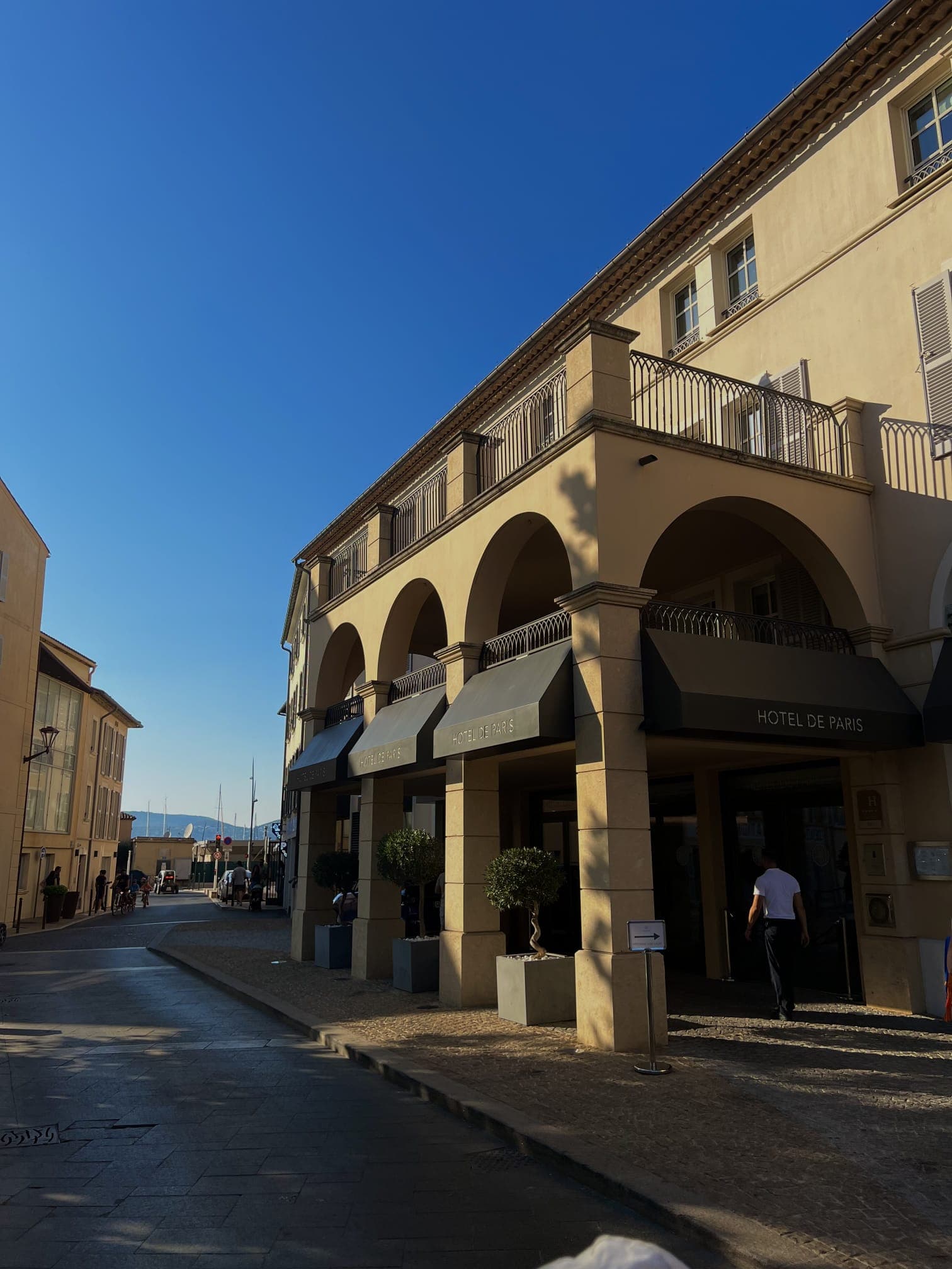 Chauffeur Fine Dining Monaco: D'Alain Ducasse au Louis XV